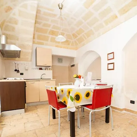 Holiday home The Old House Mottola